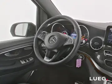 MERCEDES-BENZ V 300 d 4M Pano Burm LED-ILS AHK Sthzg…