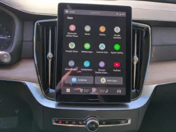 VOLVO XC90 T8 Recharge Plus Bright Plug-In Hybrid AWD