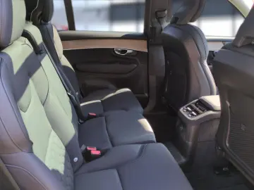 VOLVO XC90 T8 Recharge Plus Bright Plug-In Hybrid AWD