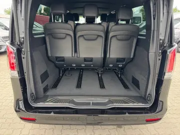 MERCEDES-BENZ V 300 d 4M AVANTGARDE Extralong 8-Seat…