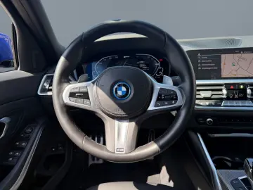 BMW 320 e M Sport E StandHZG AHK-el.Navi Digitales C