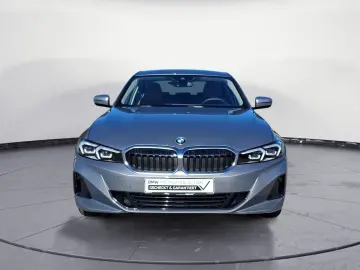 BMW 318i Automatik Navi Tempom.aktiv Bluetooth PDC M