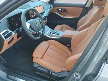 BMW 318i Automatik Navi Tempom.aktiv Bluetooth PDC M