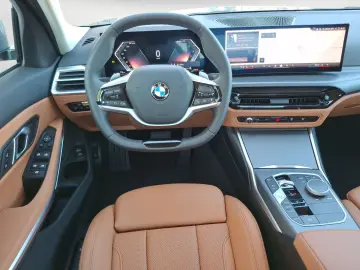 BMW 318i Automatik Navi Tempom.aktiv Bluetooth PDC M