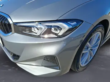 BMW 318i Automatik Navi Tempom.aktiv Bluetooth PDC M