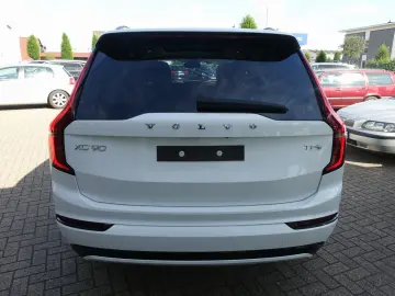 VOLVO XC90 Plus T8 AWD Plug-in Hybrid Pano H&K Head-UP