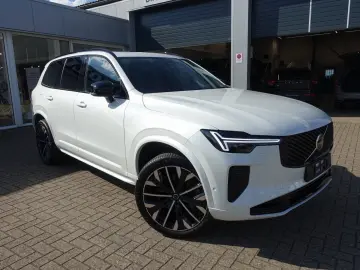 VOLVO XC90 Plus T8 AWD Plug-in Hybrid Pano H&K Head-UP
