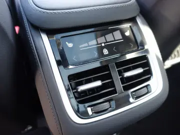VOLVO XC90 Plus T8 AWD Plug-in Hybrid Pano H&K Head-UP