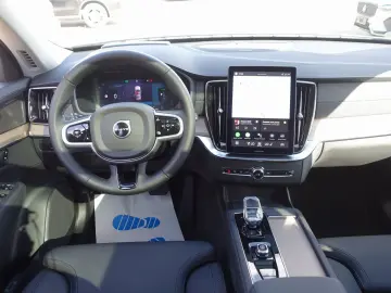 VOLVO XC90 Plus T8 AWD Plug-in Hybrid Pano H&K Head-UP