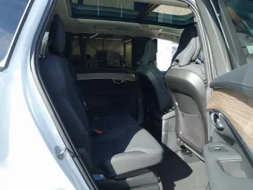 VOLVO XC90 Plus T8 AWD Plug-in Hybrid Pano H&K Head-UP
