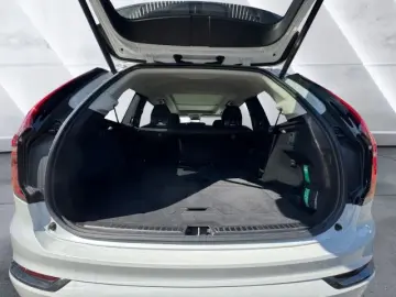 VOLVO XC90 Recharge Plug-In Hybrid T8 AWD Plus Dark 8-