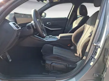 BMW 318i Automatik M SPORT Live Cockpit Plus Parking