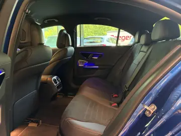 MERCEDES-BENZ C 300 d BURMESTER AHK NIGHT AMG LED MEMORY