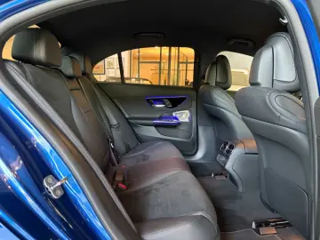 MERCEDES-BENZ C 300 d BURMESTER AHK NIGHT AMG LED MEMORY