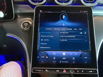 MERCEDES-BENZ C 300 d BURMESTER AHK NIGHT AMG LED MEMORY