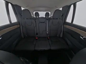 VOLVO XC90 FACELIFT Plus Dark Recharge Plug-In Hybrid