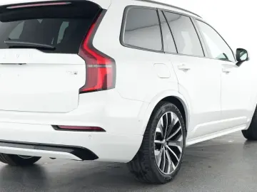 VOLVO XC90 FACELIFT Plus Dark Recharge Plug-In Hybrid