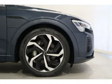AUDI Q8 Sportback 55 SLine e-tron Matrix Ventilation 360 B&O