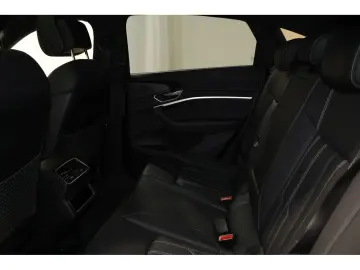 AUDI Q8 Sportback 55 SLine e-tron Matrix Ventilation 360 B&O