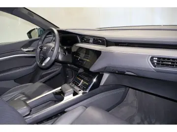 AUDI Q8 Sportback 55 SLine e-tron Matrix Ventilation 360 B&O