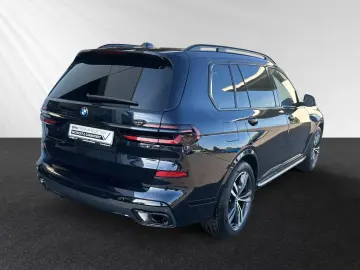 BMW X7 xDrive40d Inkl. € 1.190 Zubehörbonus  M Sport