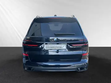 BMW X7 xDrive40d Inkl. € 1.190 Zubehörbonus  M Sport