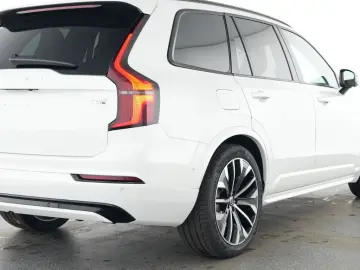 VOLVO XC90 FACELIFT Ultra Dark Recharge Plug-In Hybrid