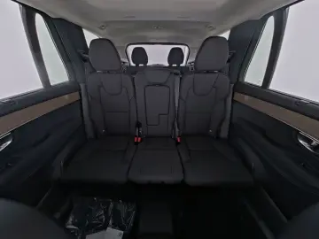 VOLVO XC90 FACELIFT Ultra Dark Recharge Plug-In Hybrid
