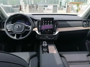 VOLVO XC90 T8 AWD Recharge  Plus Bright 360  HUD PANO