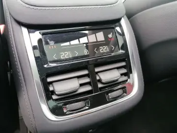 VOLVO XC90 T8 AWD Recharge  Plus Bright 360  HUD PANO