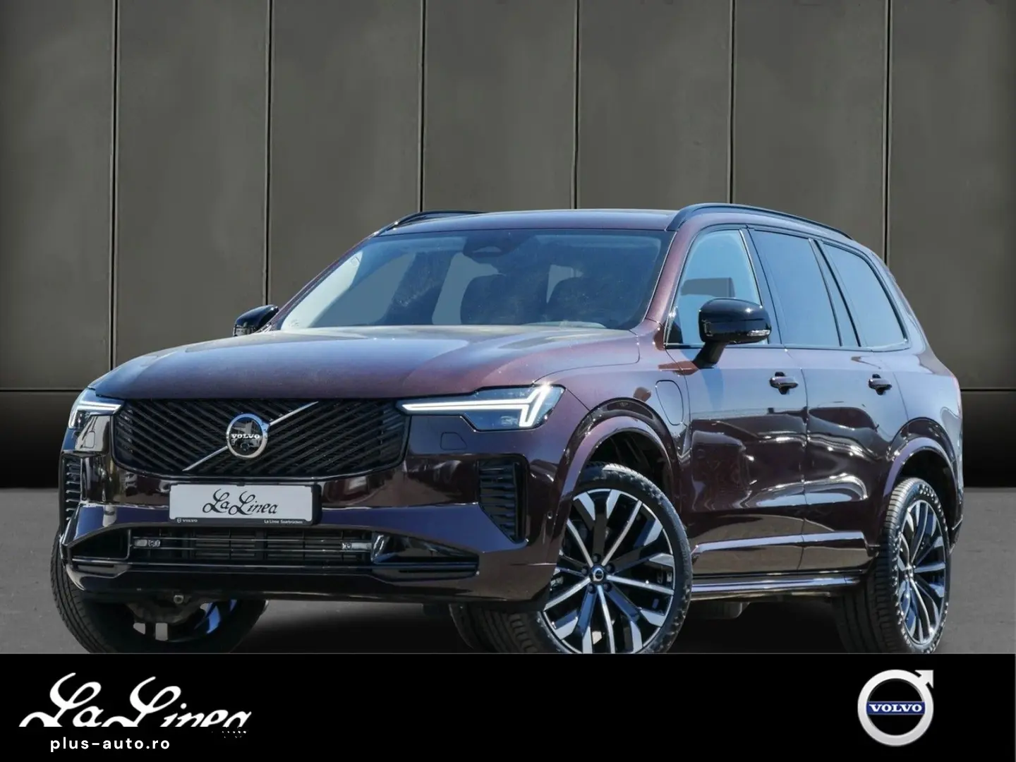 VOLVO XC90 T8 Plus Dark Reskin 360    Harman Kardon