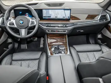 BMW X5 xDrive40d M Sport HUD PANO ACC AHK 360 KAM