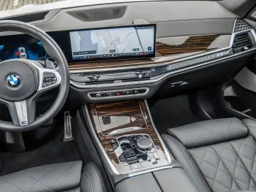 BMW X5 xDrive40d M Sport HUD PANO ACC AHK 360 KAM