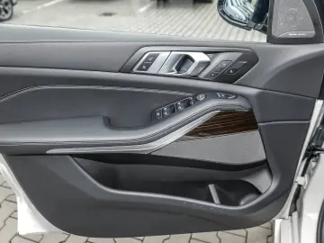BMW X5 xDrive40d M Sport HUD PANO ACC AHK 360 KAM