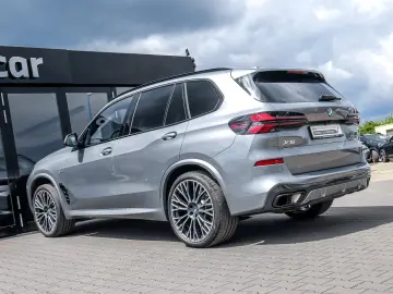 BMW X5 xDrive30d M Sport HUD PANO ACC AHK 360 KAM