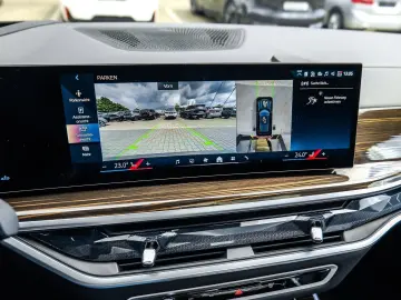 BMW X5 xDrive30d M Sport HUD PANO ACC AHK 360 KAM