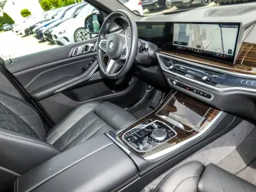 BMW X5 xDrive30d M Sport HUD PANO ACC AHK 360 KAM