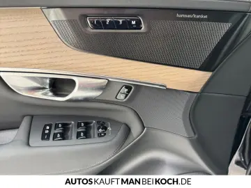 VOLVO XC90 T8 AWD Plus Dark PHEV HUD 360  Matrix ACC