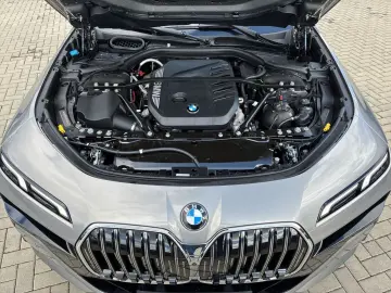 BMW 740 d M-Sport Panorama Stand-HZG B&W DA Prof. 36