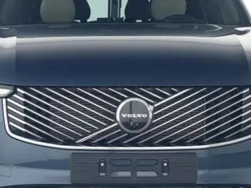VOLVO XC90 T8 AWD Ultra Bright ACC AHK HUD AKTIVSITZE