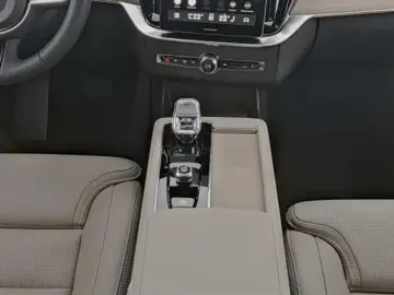 VOLVO XC90 T8 AWD Ultra Bright ACC AHK HUD AKTIVSITZE