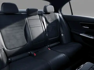 MERCEDES-BENZ C 200 d AMG Premium Night PANO DigiLig…