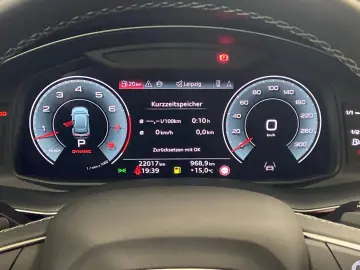 AUDI Q8 55 TFSI Qu Matrix SoftClose 360