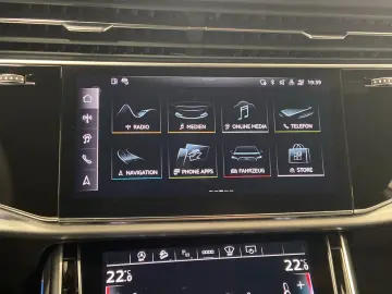 AUDI Q8 55 TFSI Qu Matrix SoftClose 360