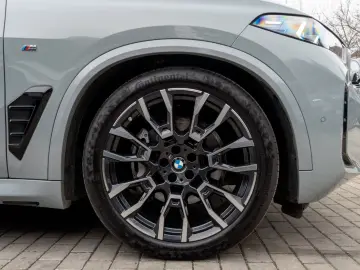 BMW X5 30d M SPORT.PANO.LUFTF.SOFTC.HUD.LHZ.360.AHK