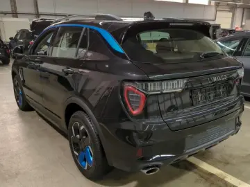 LYNC AND CO 01 1.5T HEV HYBRID NAVI LED SPORT VIRT. PANO DAB
