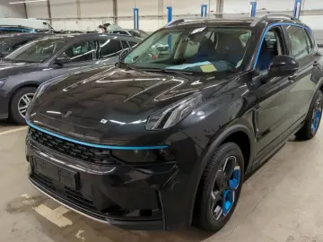LYNC AND CO 01 1.5T HEV HYBRID NAVI LED SPORT VIRT. PANO DAB