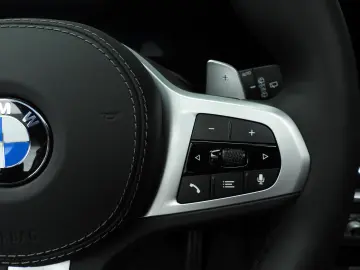 BMW X5 xDrive40d   M-Sportpakket LED   HUD   Schiebe