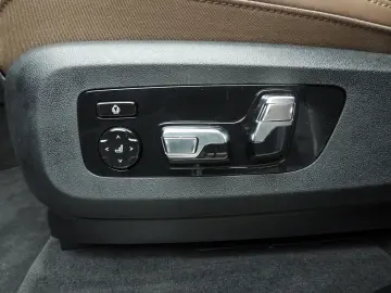 BMW X5 xDrive40d   M-Sportpakket LED   HUD   Schiebe