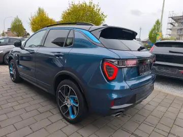 LYNC AND CO 01 1.5 TD 192 kW PHEV El. Panodach Navi Digitale
